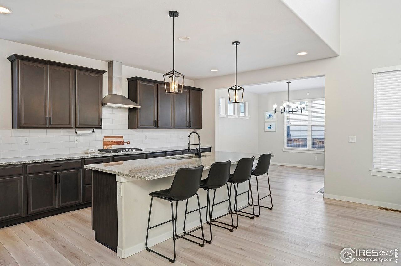 2144 Setting Sun Dr Windsor, CO 80550 - Thumbnail 4