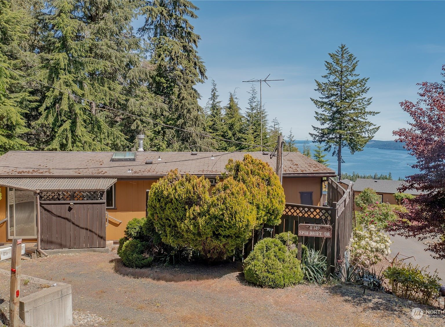 140 N Spindrift Dr Lilliwaup, WA 98555 - Thumbnail 4