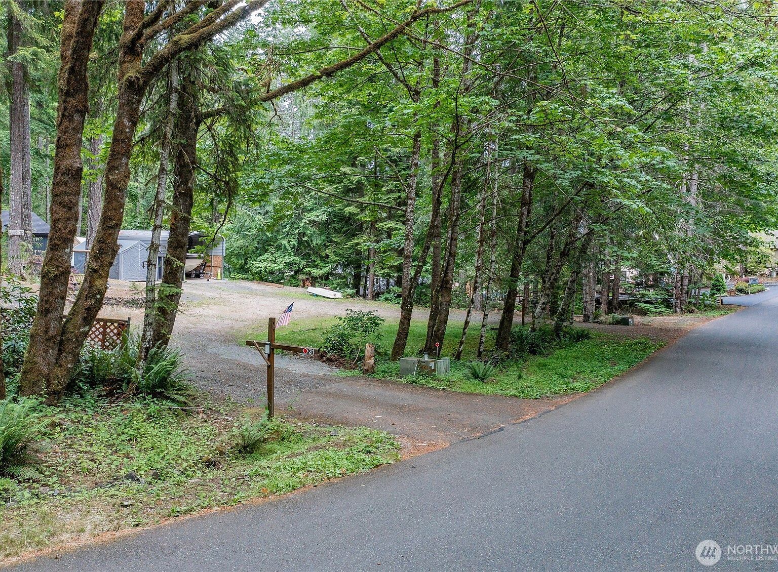 31 N Fawn Dr Hoodsport, WA 98548 - Thumbnail 4