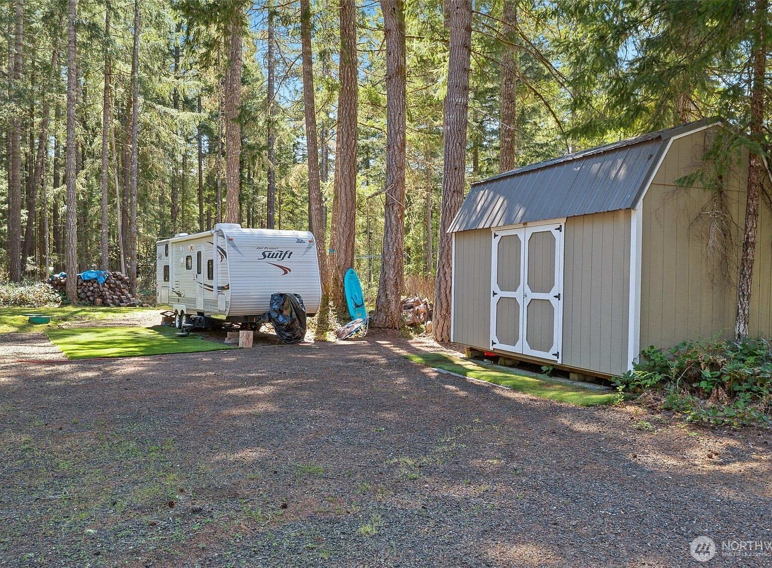 101 N Brook Ln Hoodsport, WA 98548 - Thumbnail 4