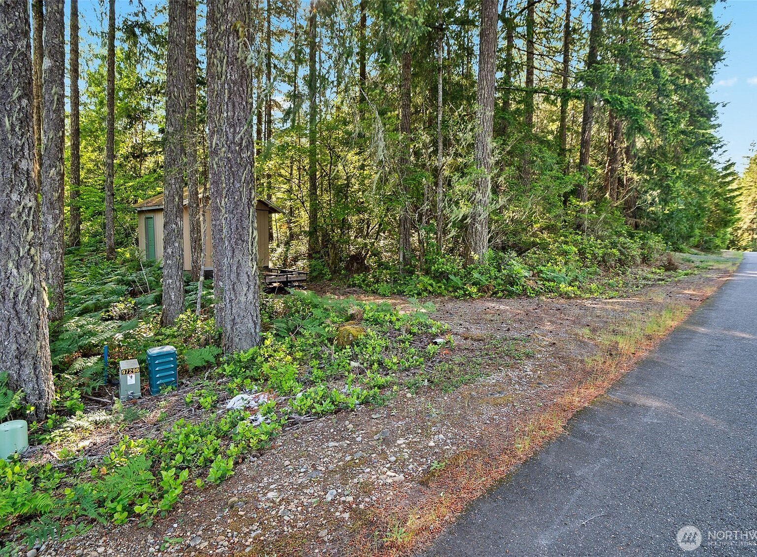 531 N Fairway Dr W Hoodsport, WA 98548 - Thumbnail 4