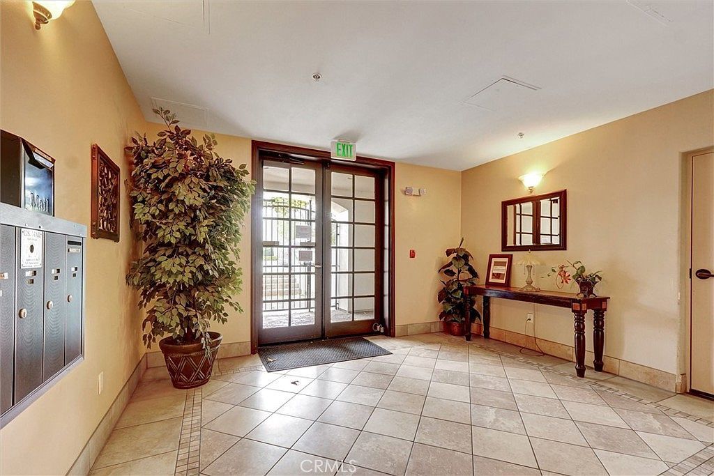 13935 Burbank Blvd APT 105 Van Nuys, CA 91401 - Thumbnail 4