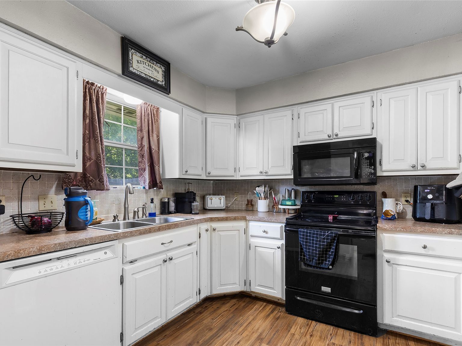 746 S Valentine Dr Sherman, TX 75090 - Thumbnail 4