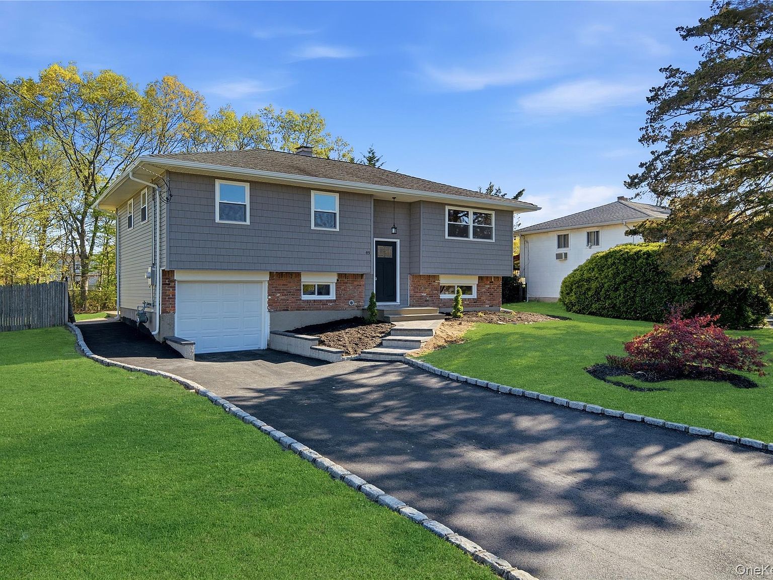 49 Sandy Hollow Dr Smithtown, NY 11787 - Thumbnail 4
