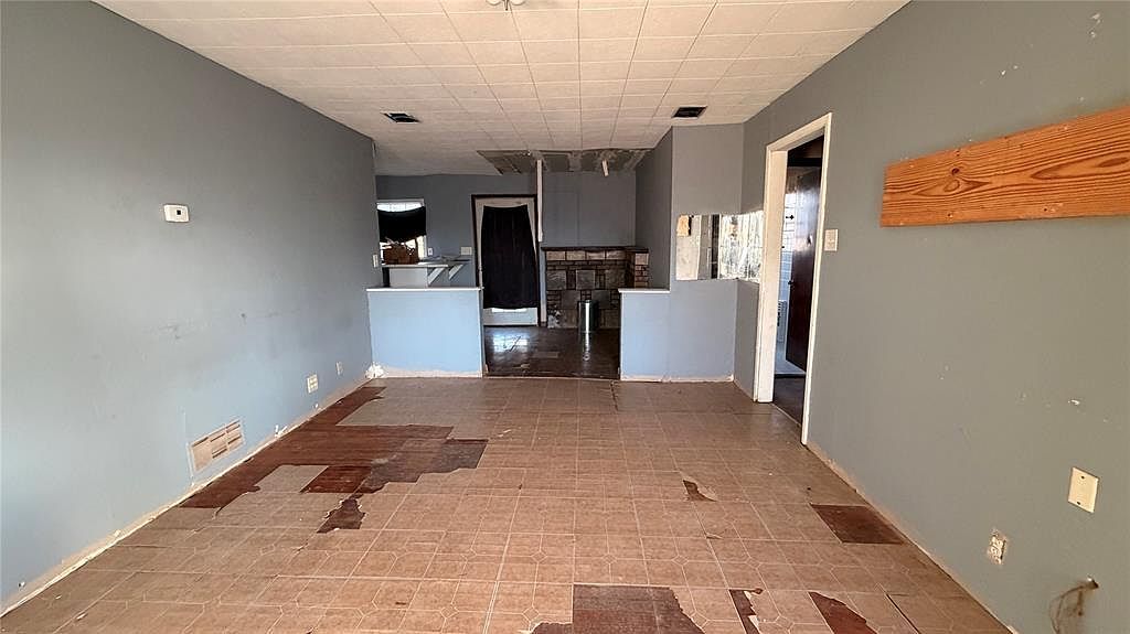 1422 W Wheeler St Shawnee, OK 74801 - Thumbnail 4