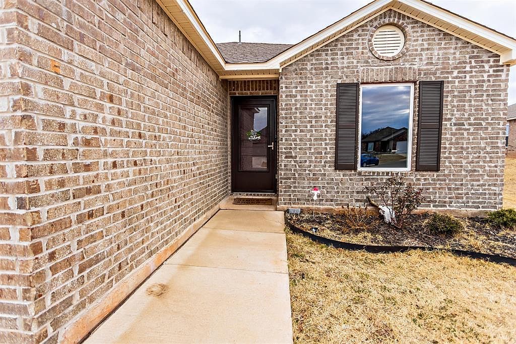 1408 Ellie Ct Shawnee, OK 74804 - Thumbnail 4