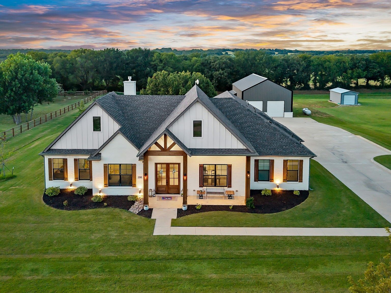 7360 Shady Oak Dr Aubrey, TX 76227 - Thumbnail 4