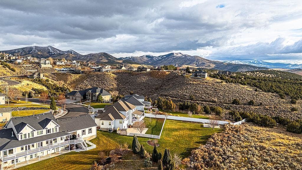 1655 Granite Dr Pocatello, ID 83201 - Thumbnail 4