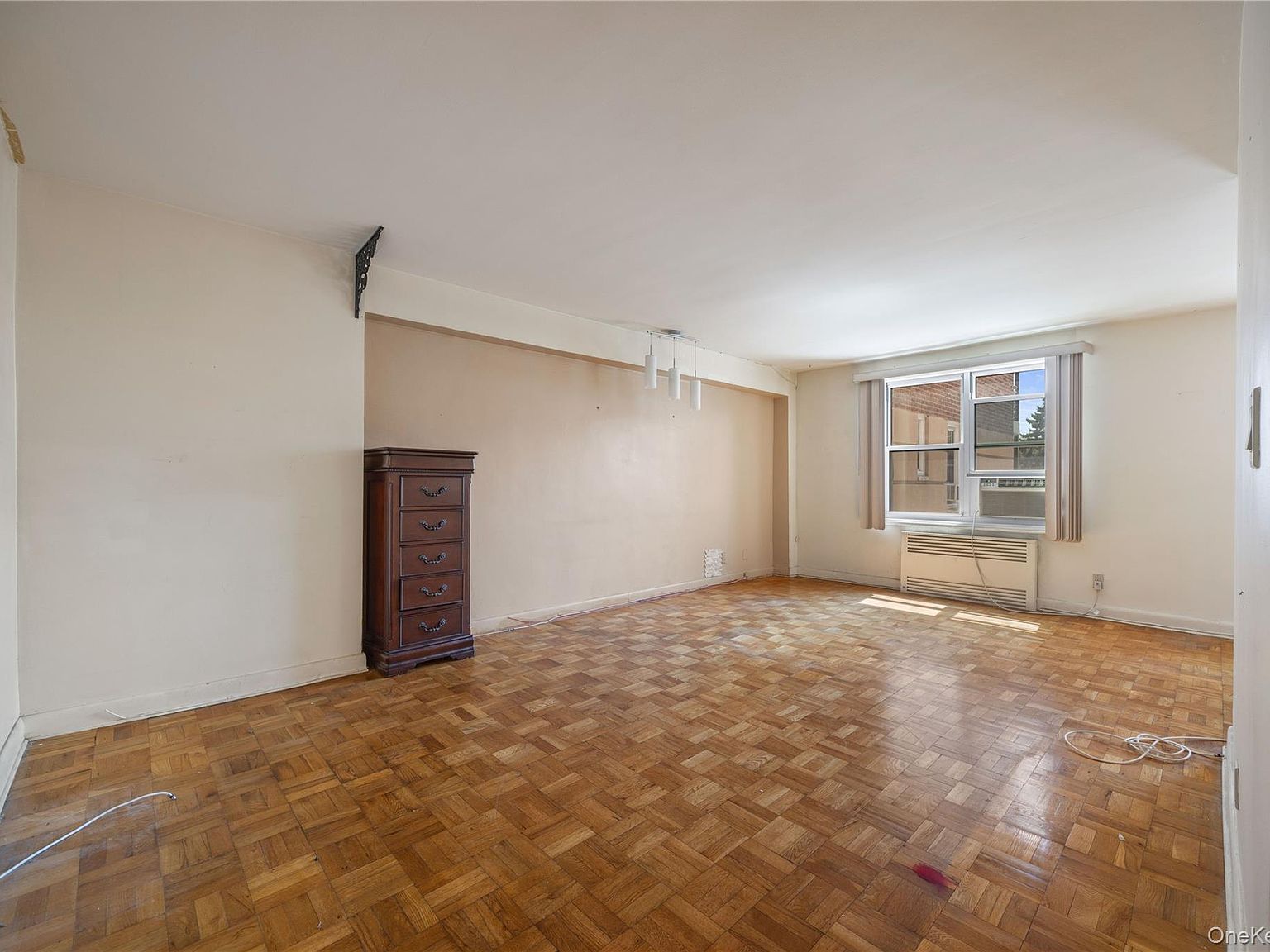 1304 Midland Ave APT C20 Yonkers, NY 10704 - Thumbnail 4