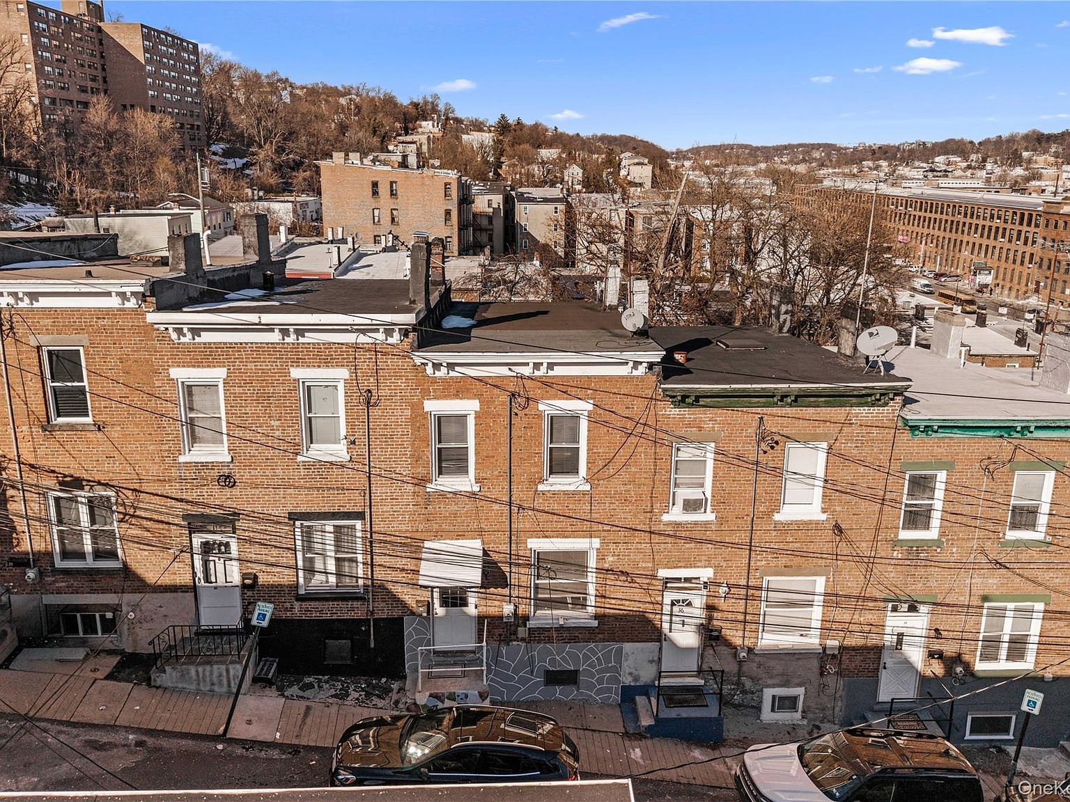 37 Moquette Row S Yonkers, NY 10703 - Thumbnail 4