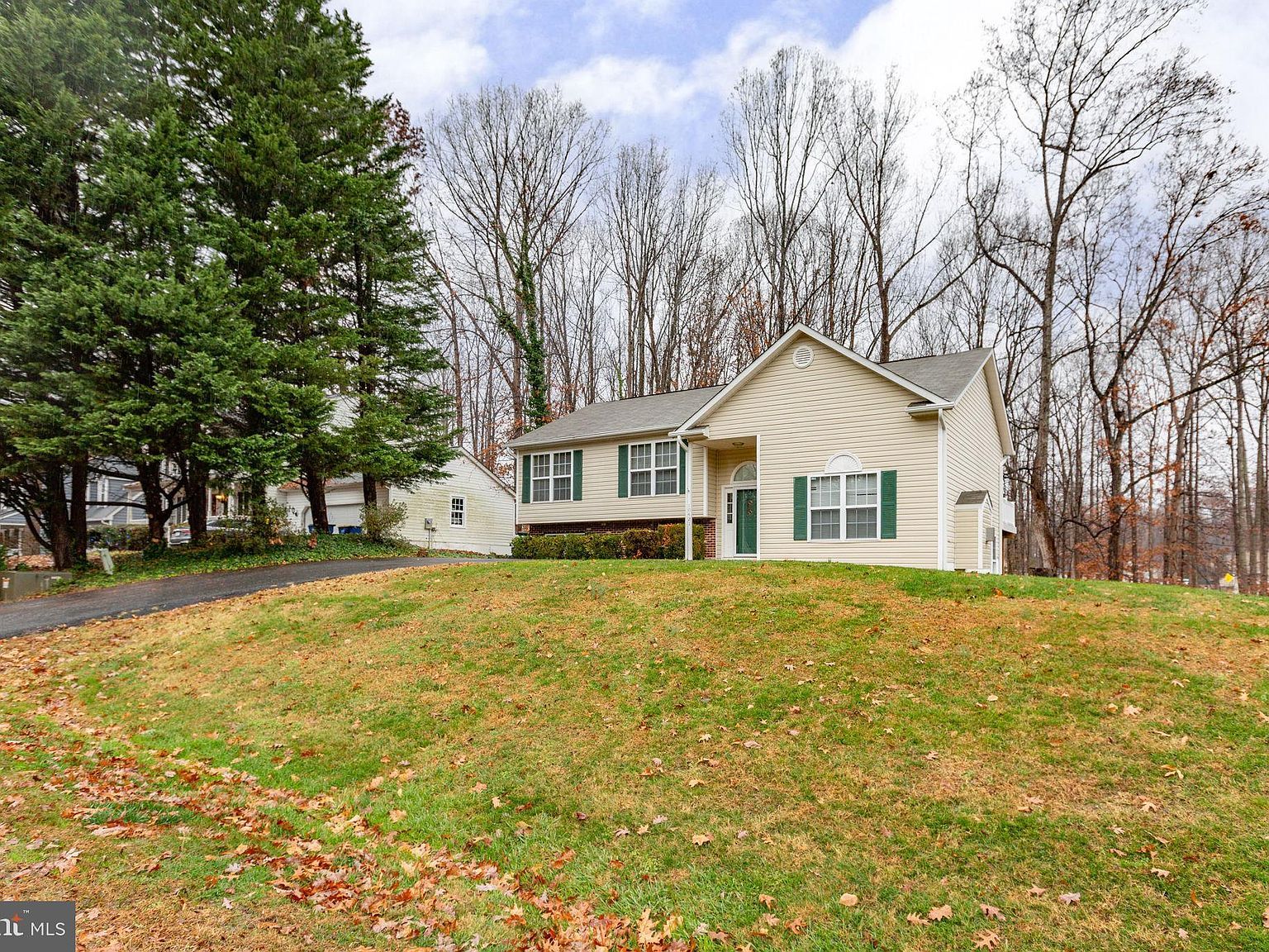 10421 Chesterwood Dr Spotsylvania, VA 22553 - Thumbnail 4