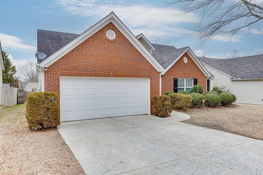 3561 Bogan Mill Rd Buford, GA 30519 - Thumbnail 4