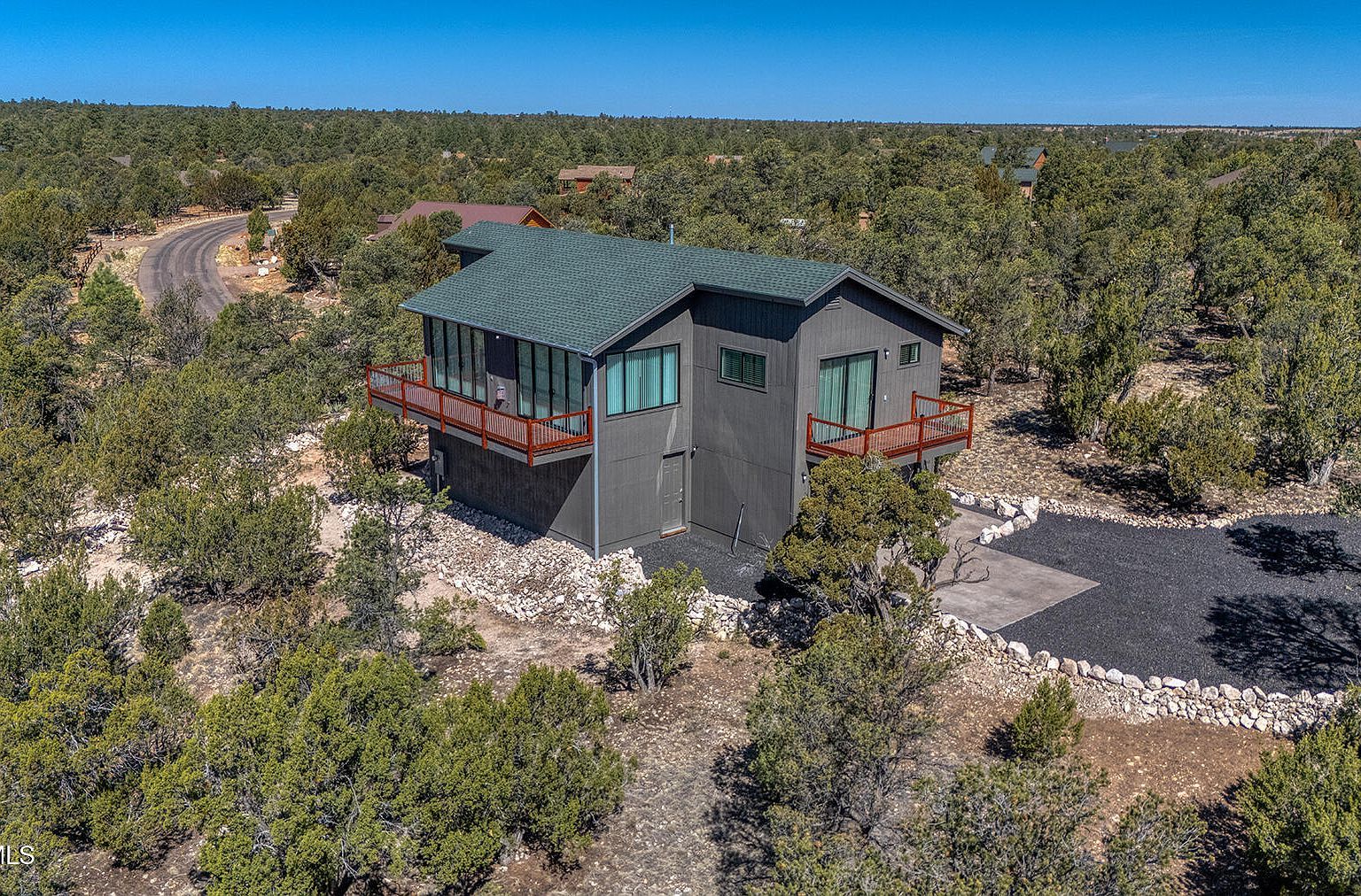 2943 E Lookout Ln Overgaard, AZ 85933 - Thumbnail 4
