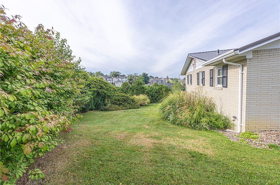 82 E Kerr St, Uniontown, PA, 15401 - Thumbnail 4