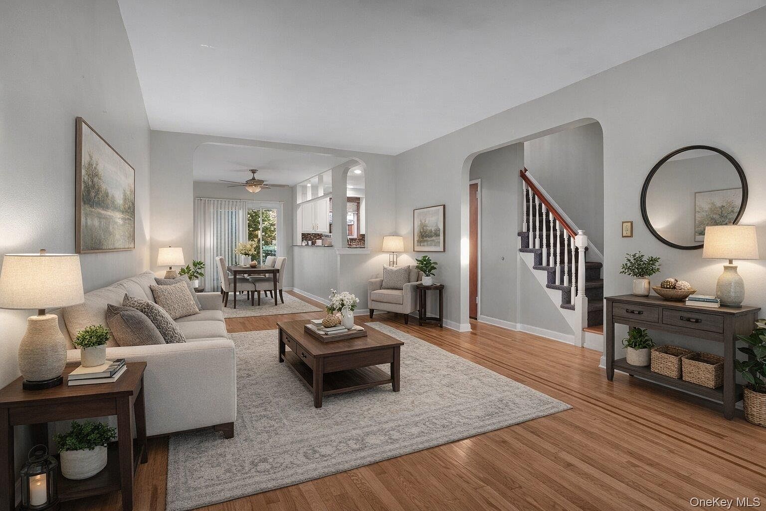 2524 Radcliff Ave Bronx, NY 10469 - Thumbnail 4