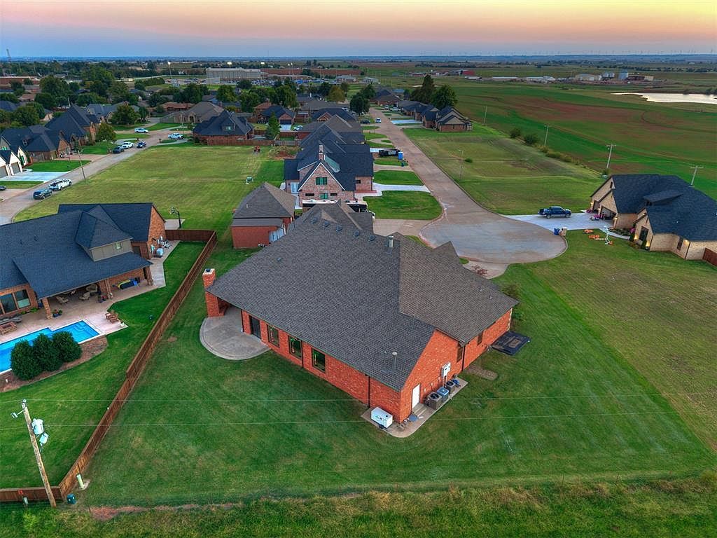 610 Lawrence Dr Okarche, OK 73762 - Thumbnail 4