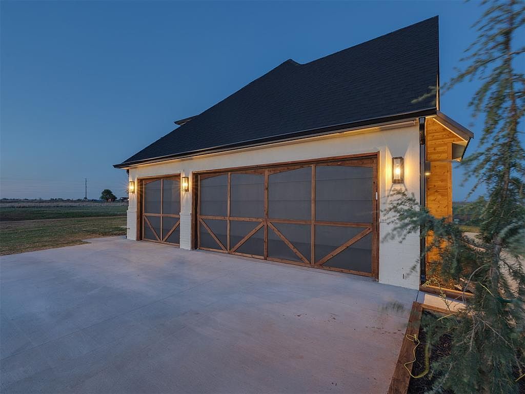 9214 S Cimarron Rd Mustang, OK 73064 - Thumbnail 4