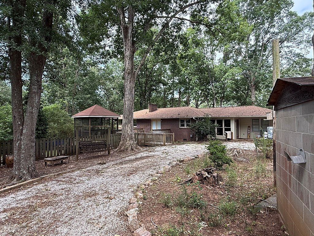 304 Cleveland Rd Anderson, SC 29626 - Thumbnail 4