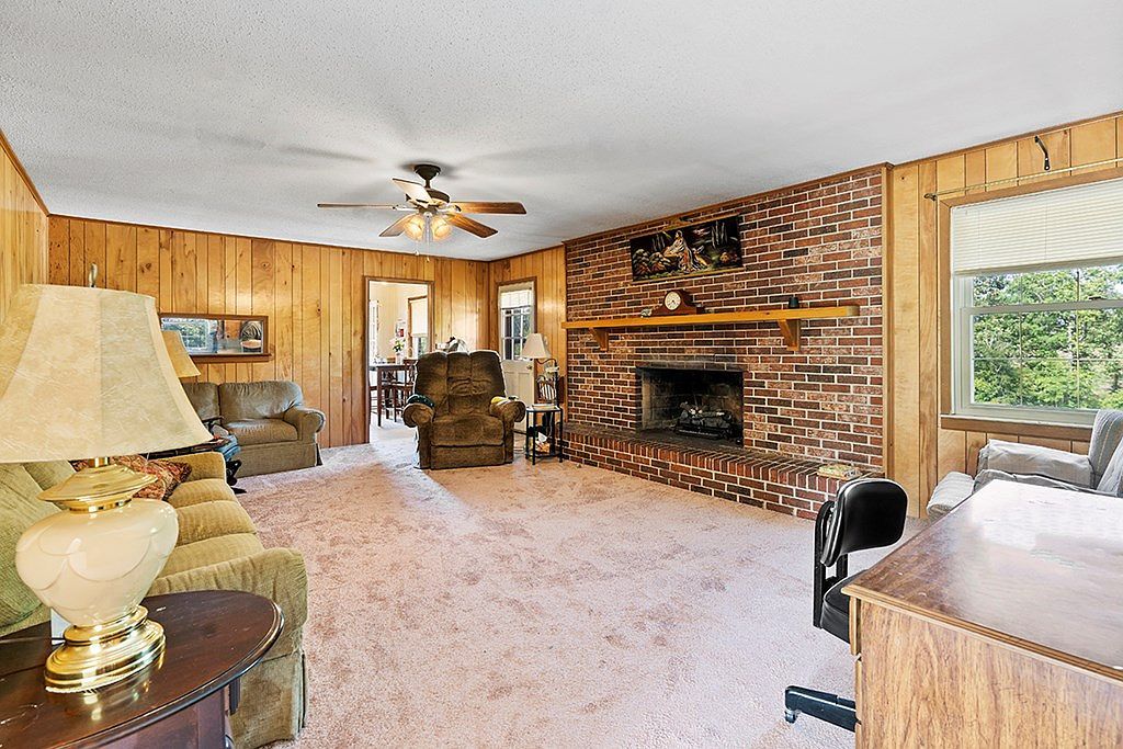 119 Meadowview Ln Greenwood, SC 29646 - Thumbnail 4