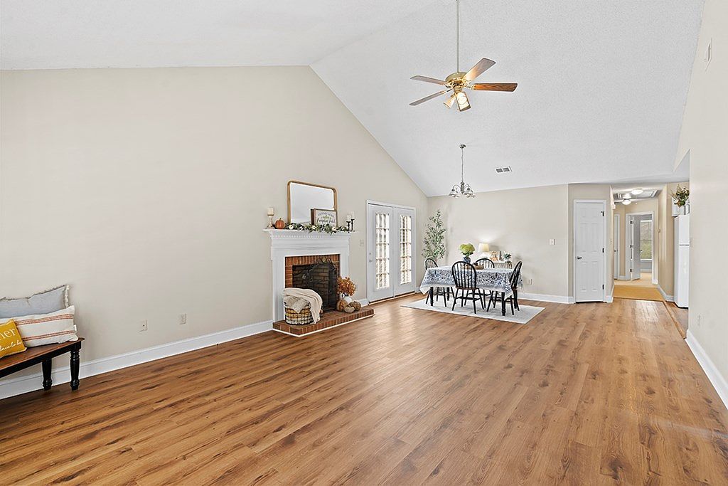 113 Cobblestone Ln Greenwood, SC 29649 - Thumbnail 4