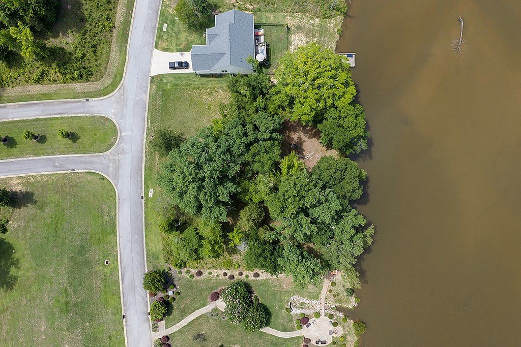 27 King Cir Greenwood, SC 29649 - Thumbnail 4