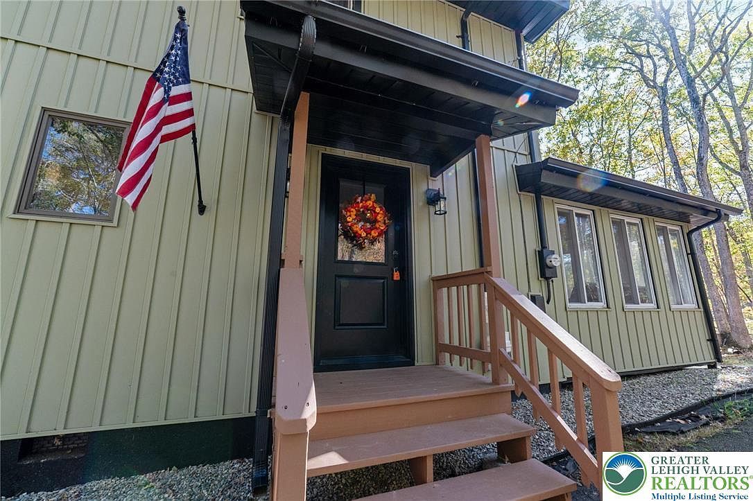 809 Boulder Ct Hawley, PA 18428 - Thumbnail 4