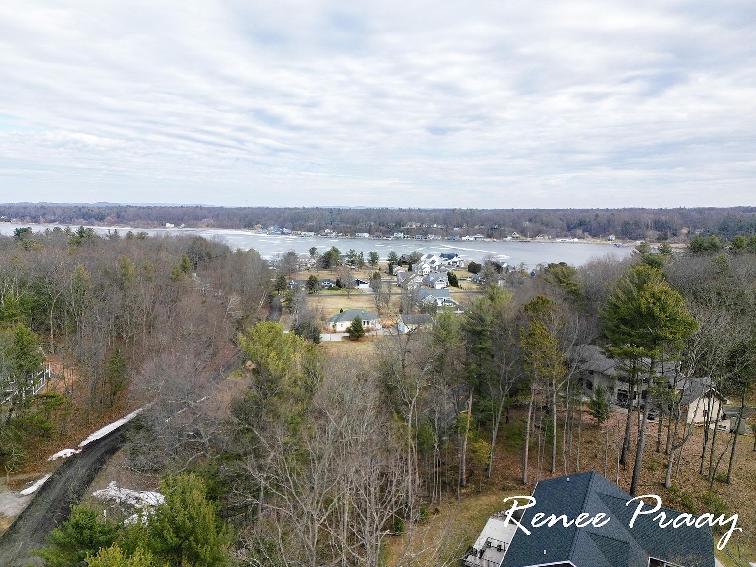 5439 Shawnee Rd Pentwater, MI 49449 - Thumbnail 4