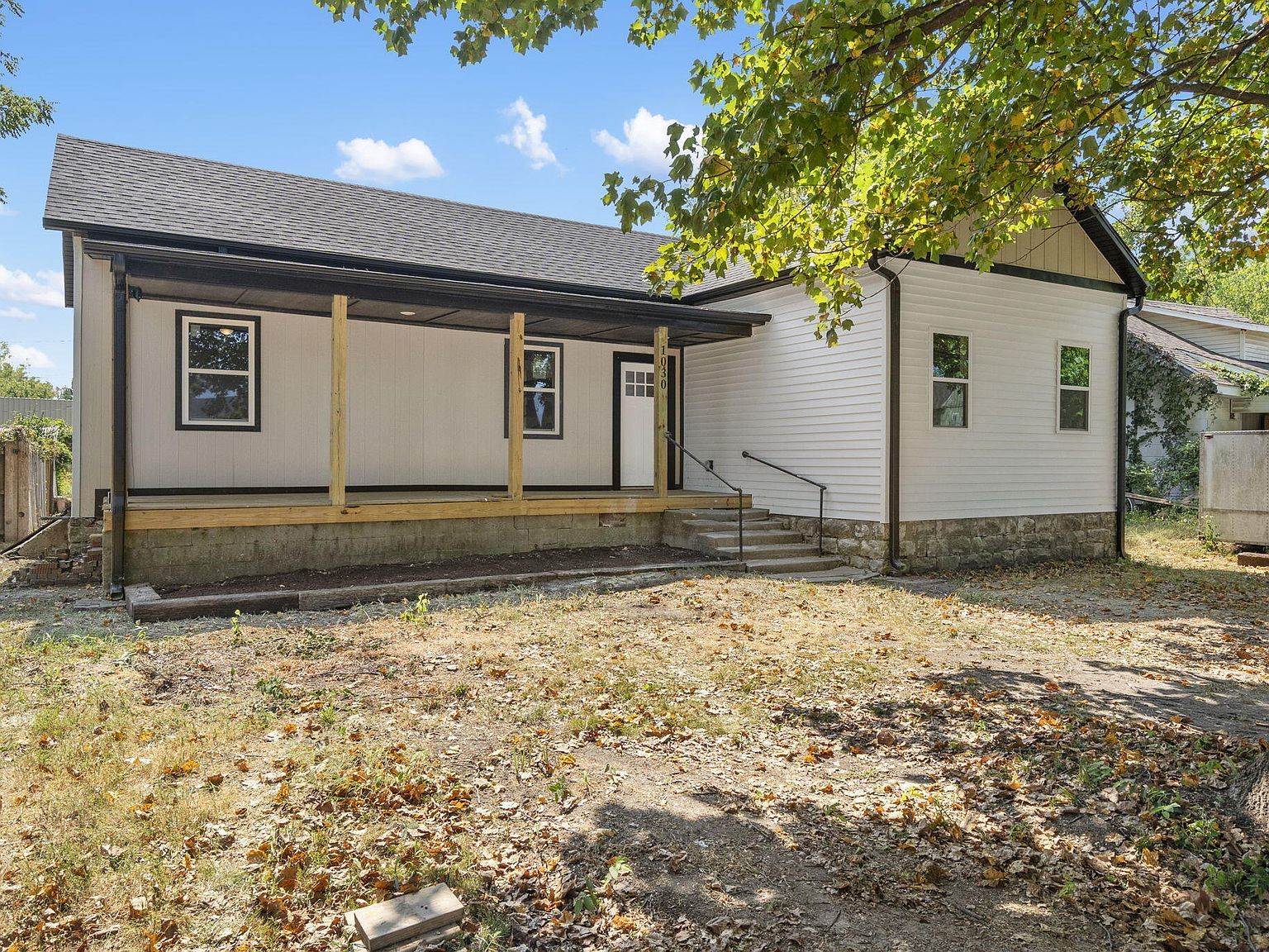 1030 W Chase St Springfield, MO 65803 - Thumbnail 4