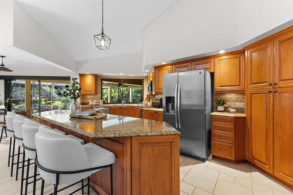 3275 Cobbs Dr Palm Harbor, FL 34684 - Thumbnail 4