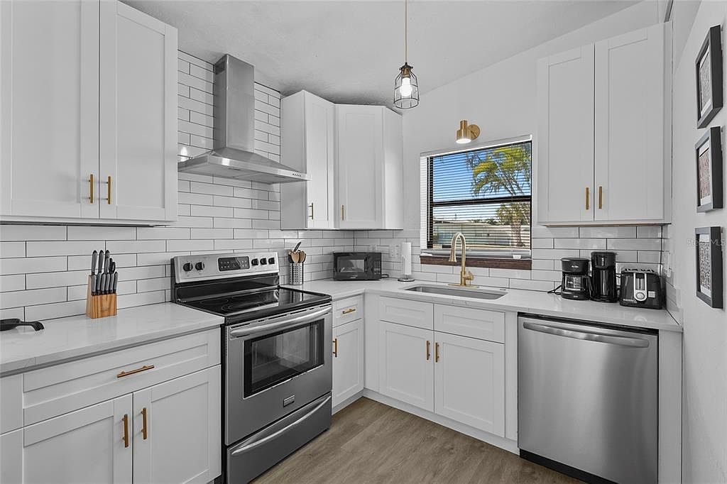 5619 New York Ave Sarasota, FL 34231 - Thumbnail 4