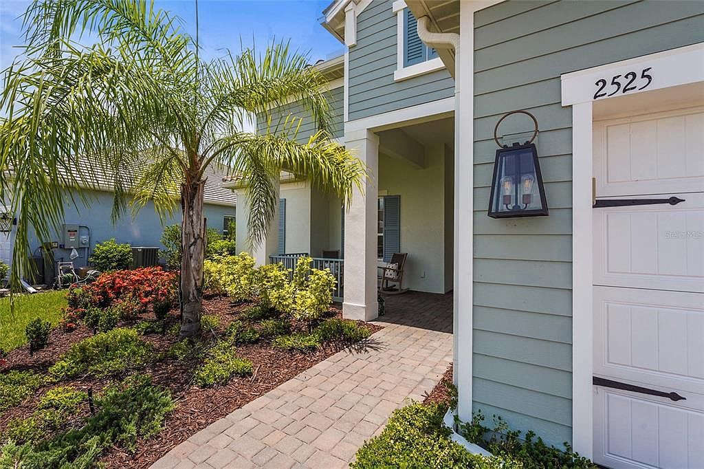 2525 Paradise Plum Dr Sarasota, FL 34240 - Thumbnail 4
