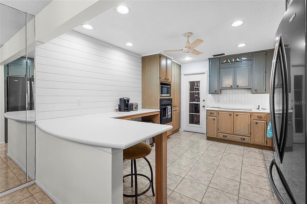 5524 Palm Aire Dr #5524 Sarasota, FL 34243 - Thumbnail 4