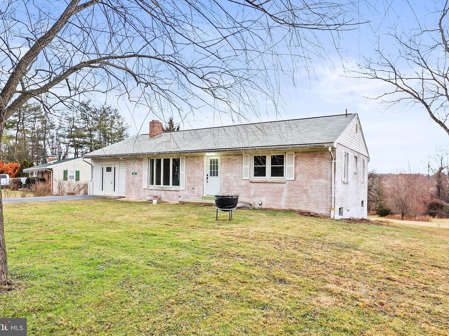 1825 Sheepford Rd Mechanicsburg, PA 17055 - Thumbnail 4