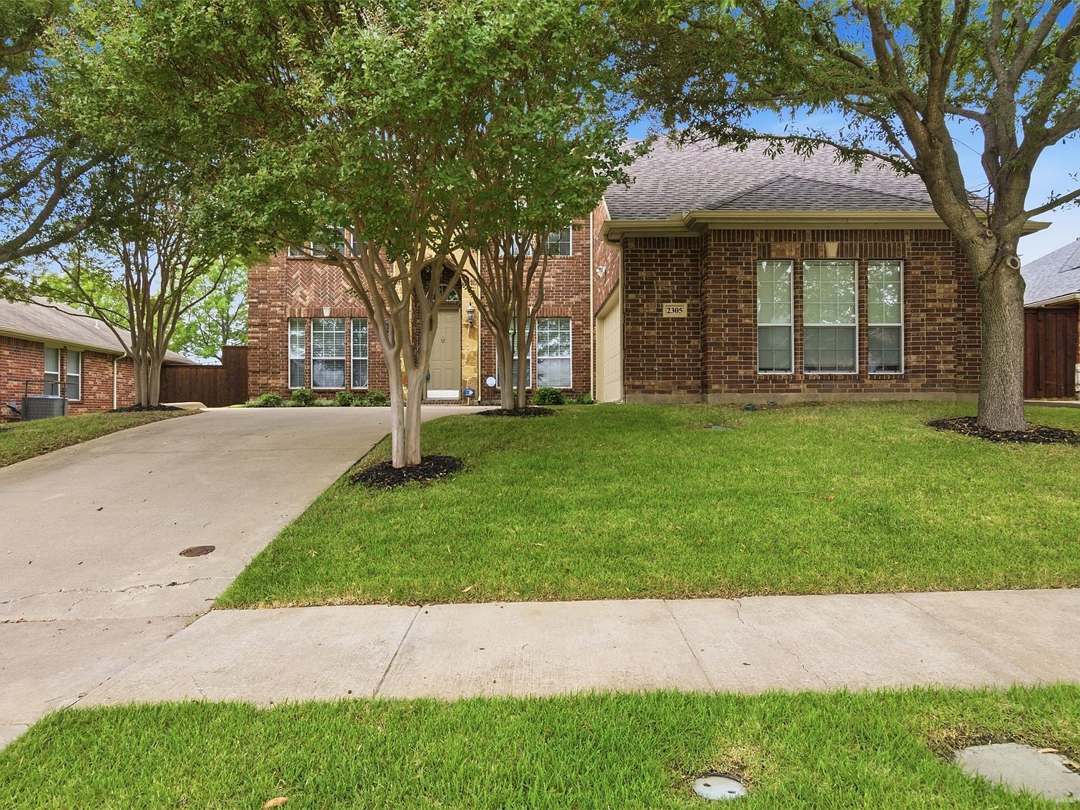 2305 Trickling Creek Dr Garland, TX 75041 - Thumbnail 4