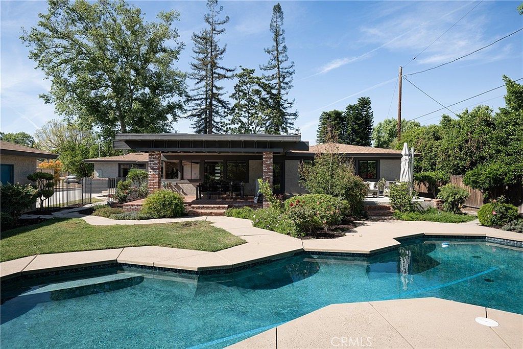 17824 Sunburst St Northridge, CA 91325 - Thumbnail 4