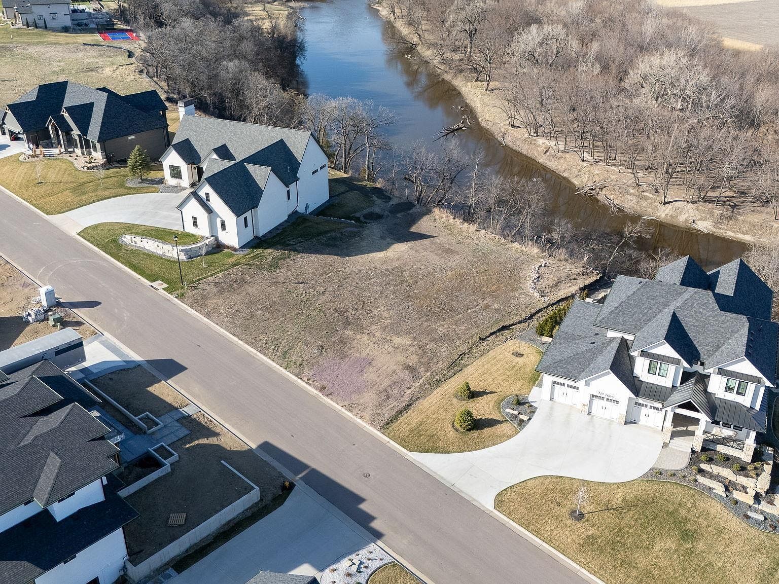 1600 S Scarlet Oak Pl Sioux Falls, SD 57110 - Thumbnail 4