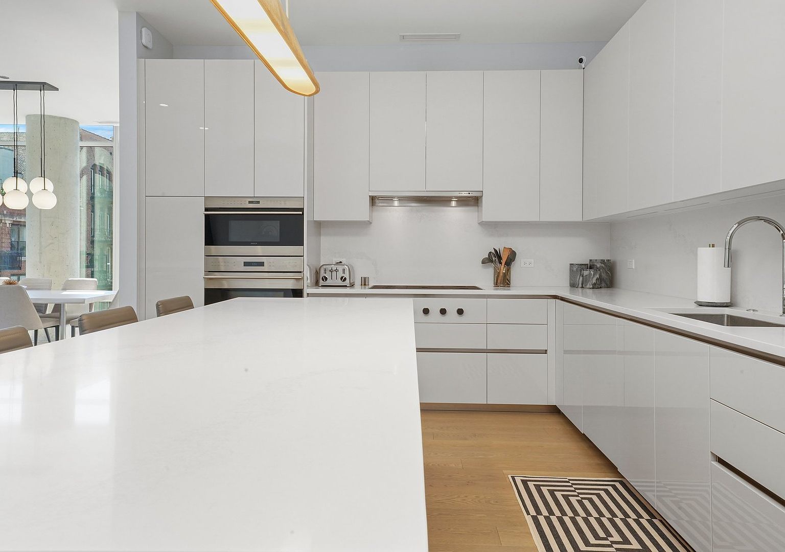 360 W Erie St UNIT 5A Chicago, IL 60654 - Thumbnail 4