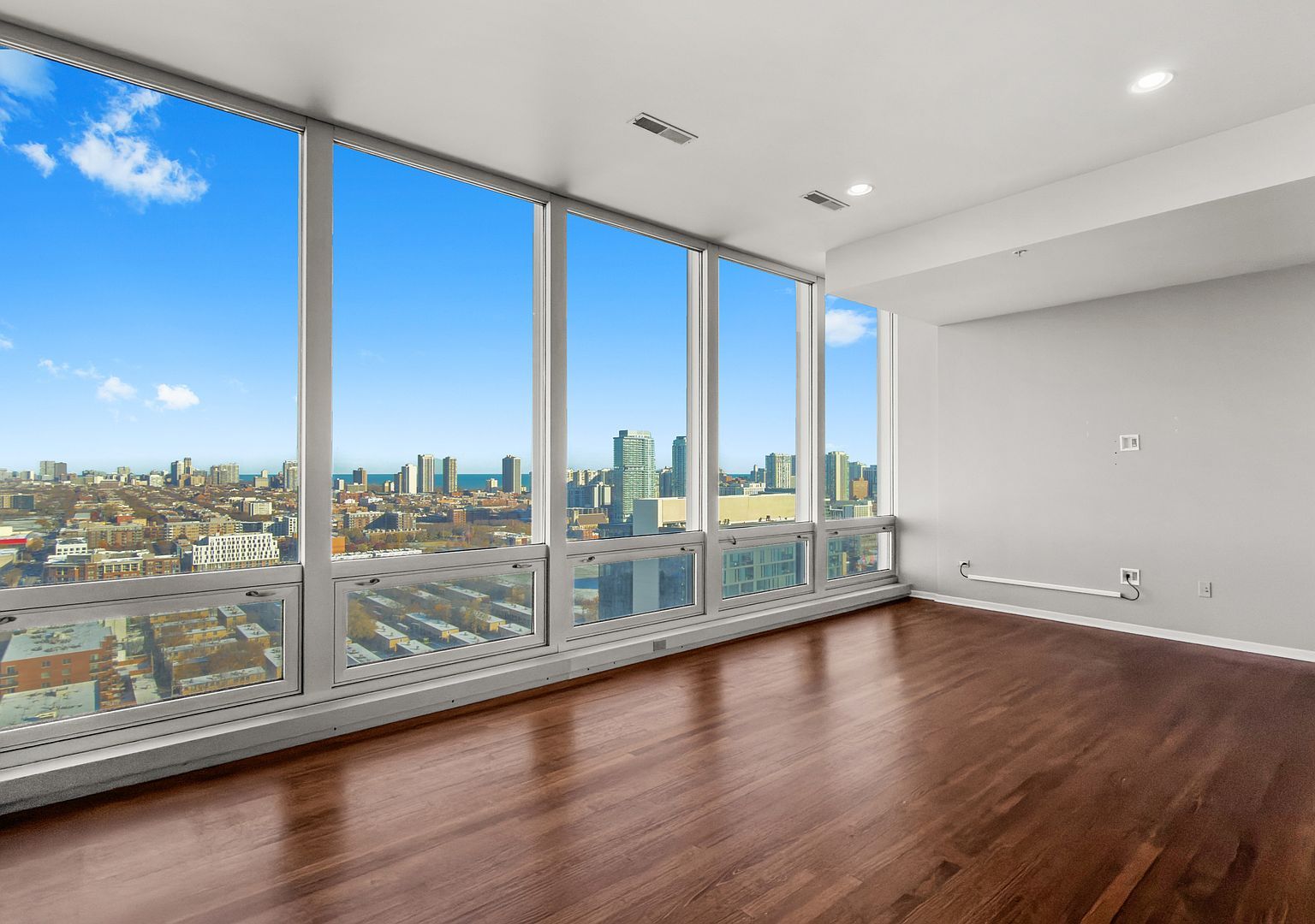 500 W Superior St UNIT 2002 Chicago, IL 60654 - Thumbnail 4