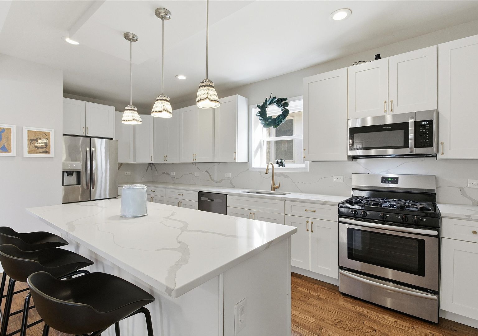 4935 W Carmen Ave Chicago, IL 60630 - Thumbnail 4