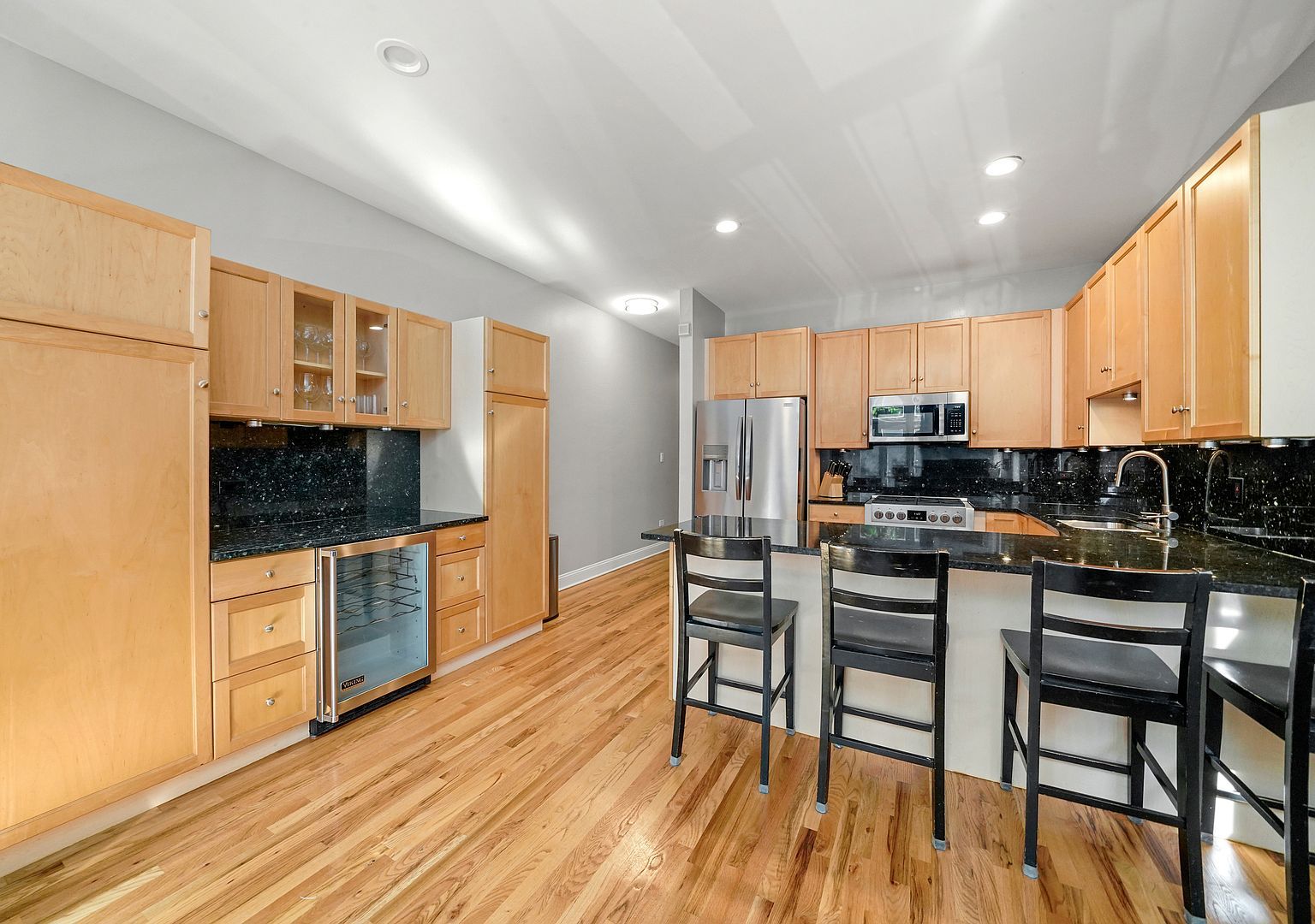 1636 W Warren Blvd Chicago, IL 60612 - Thumbnail 4