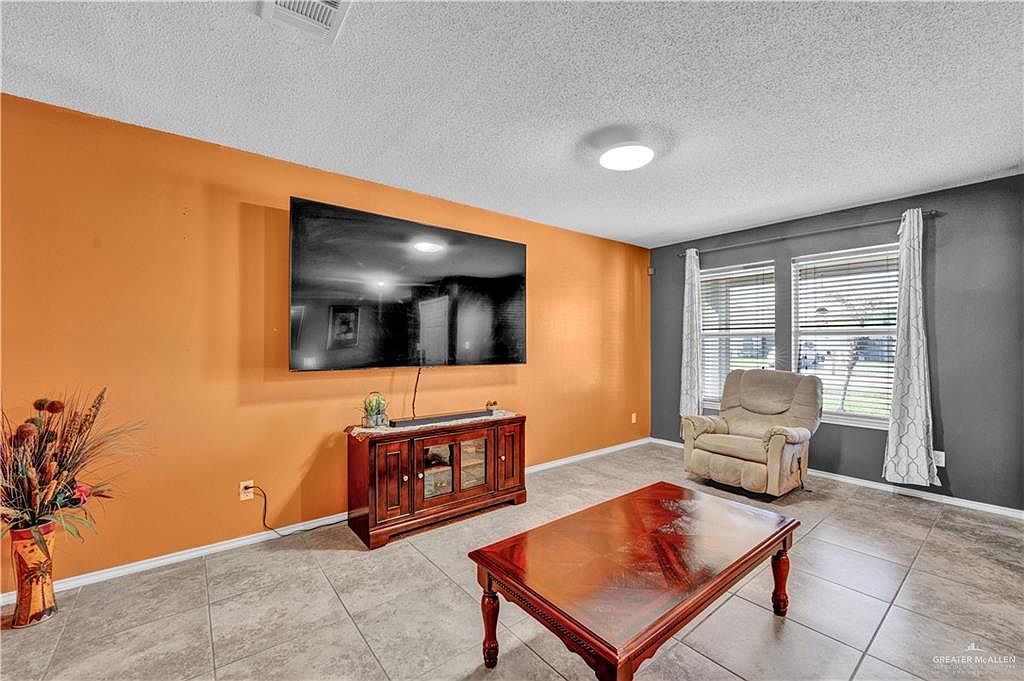 2002 W Roosevelt St Weslaco, TX 78599 - Thumbnail 4