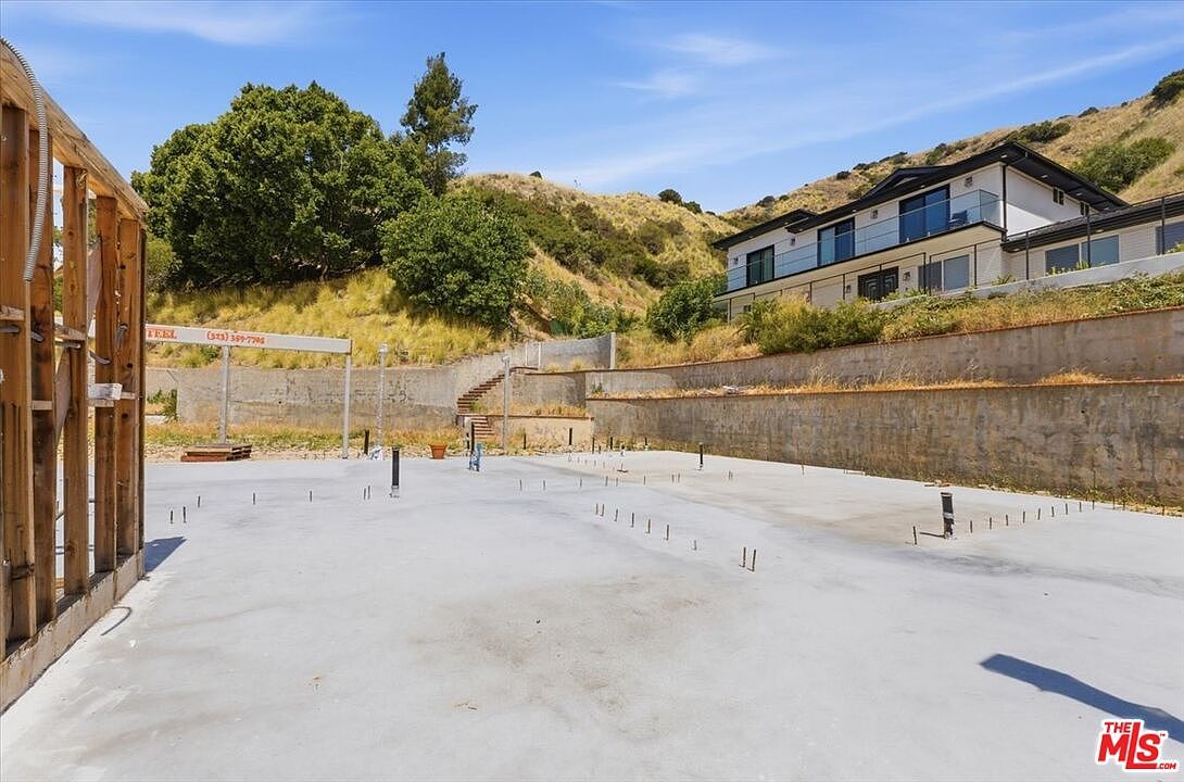 9865 Lanark St Sun Valley, CA 91352 - Thumbnail 4