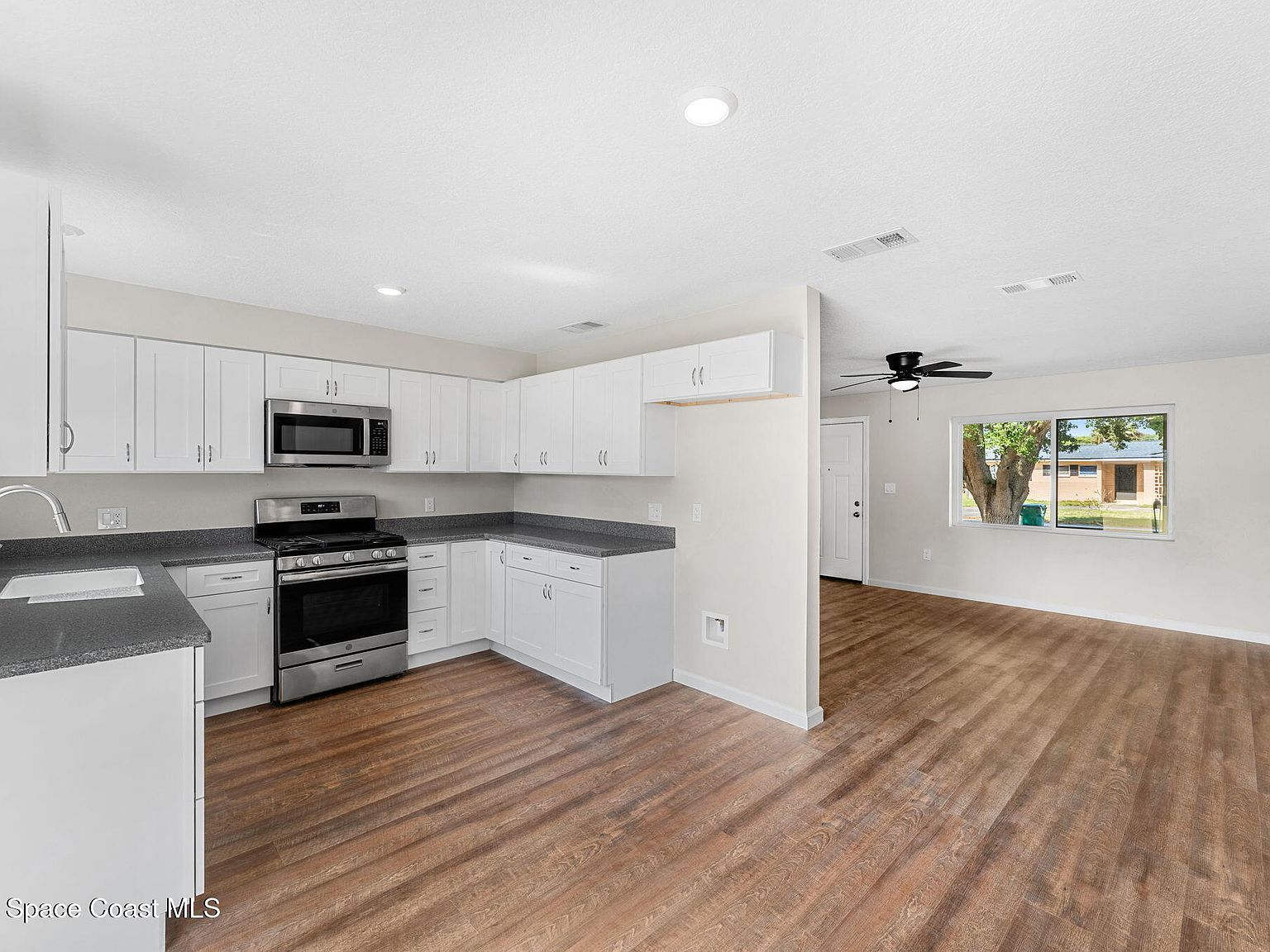 2318 Monty Ln Rockledge, FL 32955 - Thumbnail 4