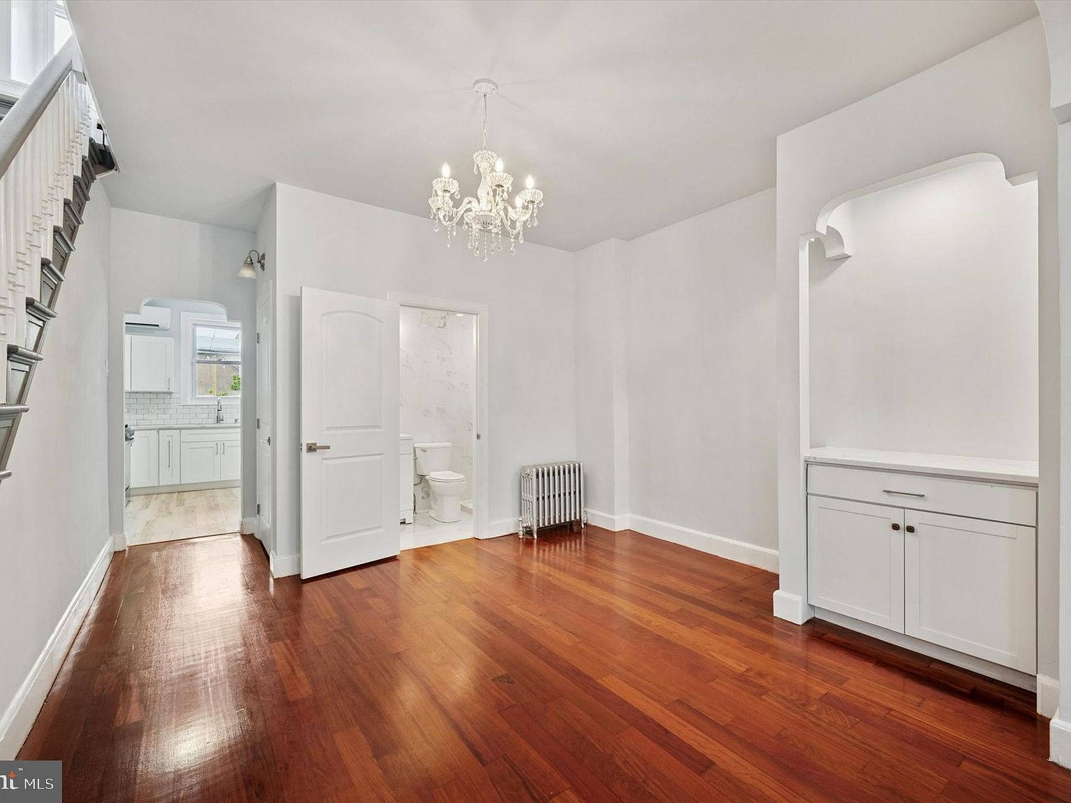 151 Jamestown Ave Philadelphia, PA 19127 - Thumbnail 4