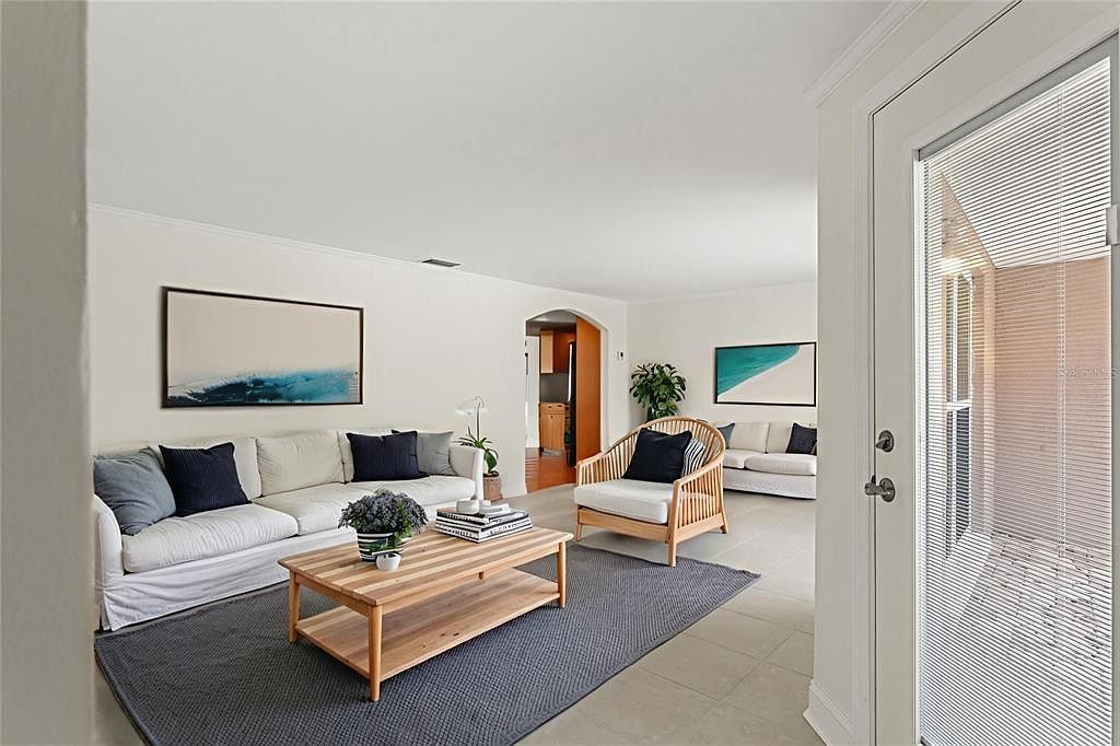 505 Oakwood Blvd Oldsmar, FL 34677 - Thumbnail 4