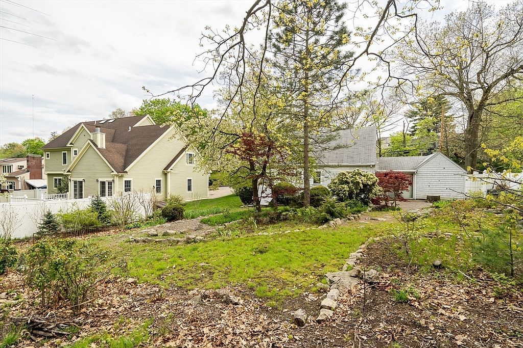 100 Hartman Rd Newton, MA 02459 - Thumbnail 4