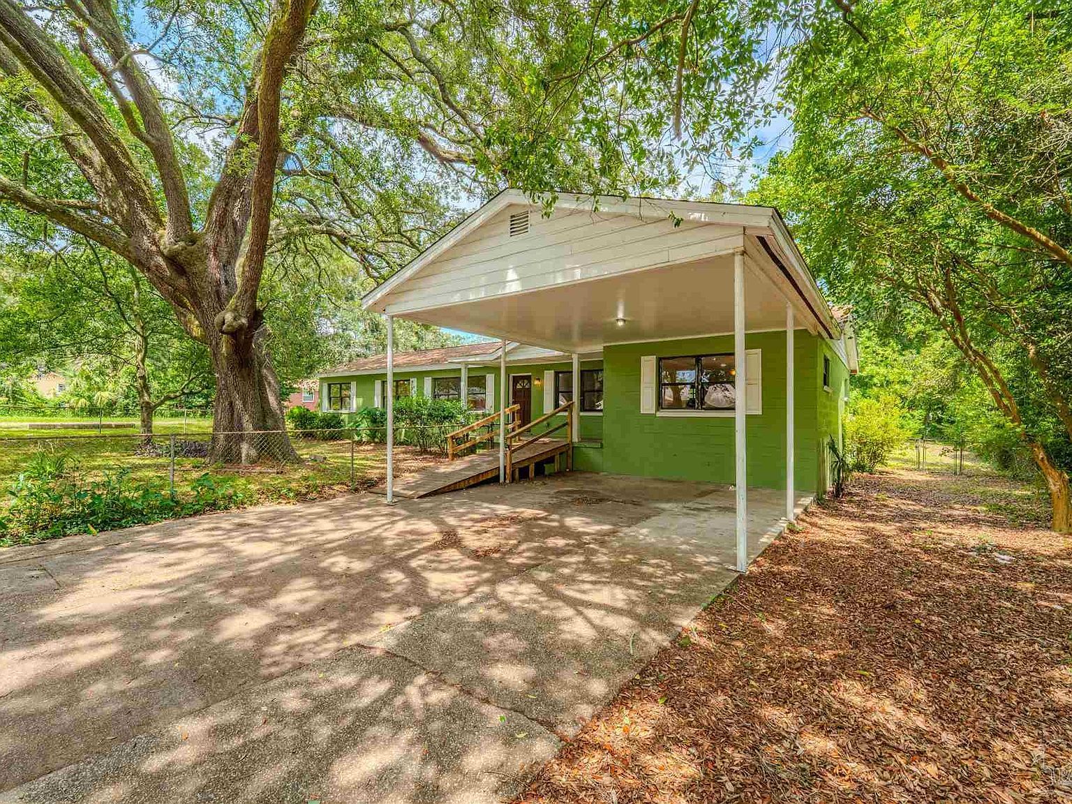 430 N V St Pensacola, FL 32505 - Thumbnail 4