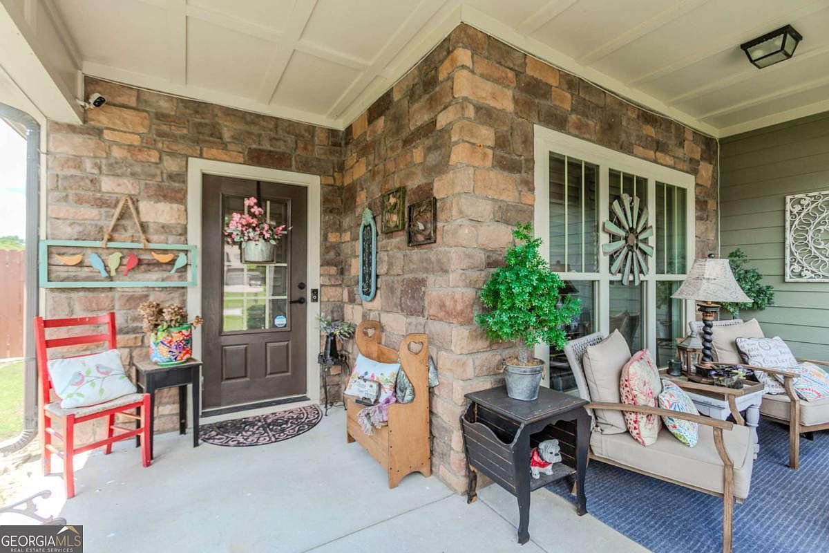 575 Cottage Loop Pendergrass, GA 30567 - Thumbnail 4