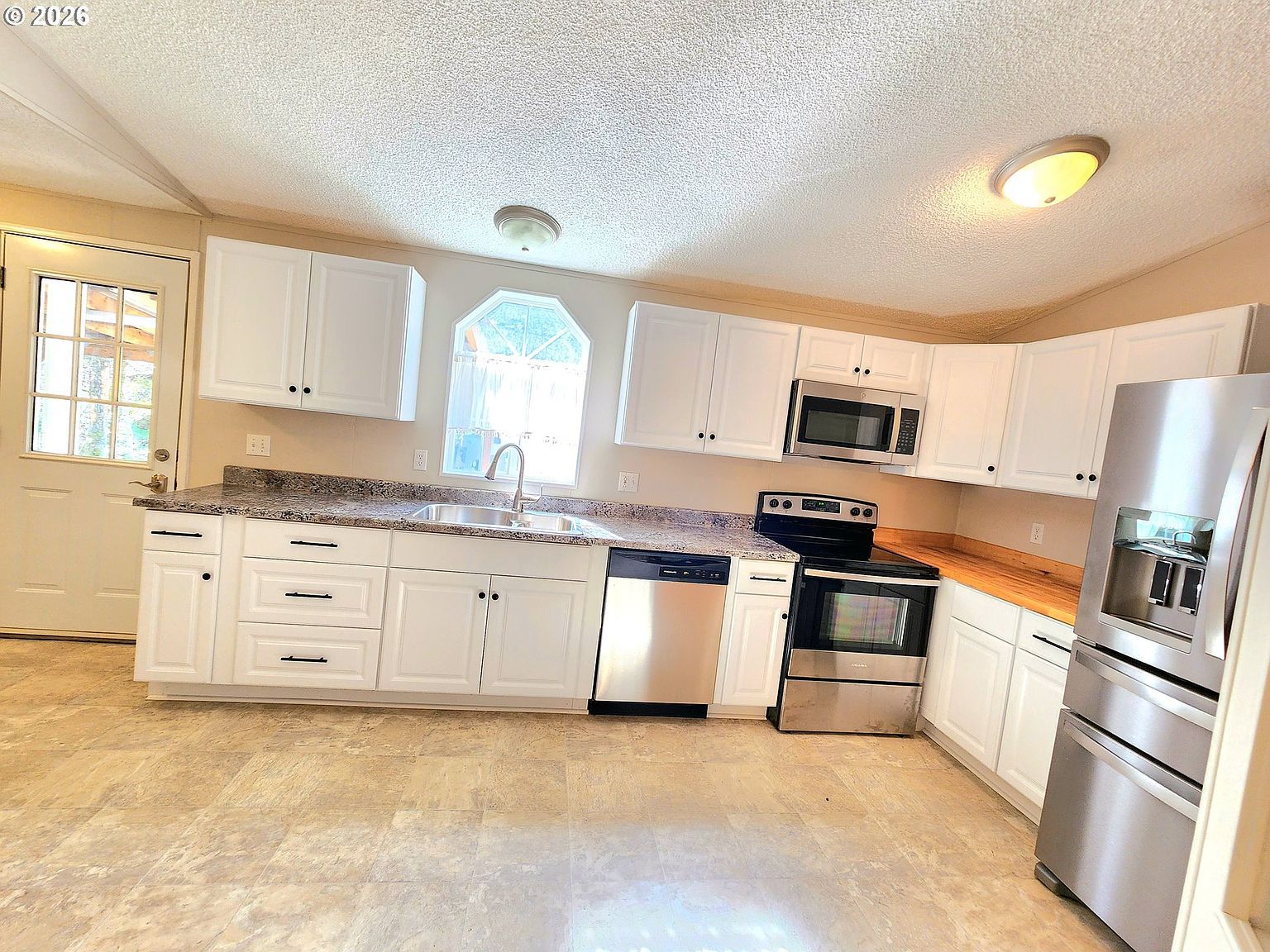 874 S Main St Canyonville, OR 97417 - Thumbnail 4