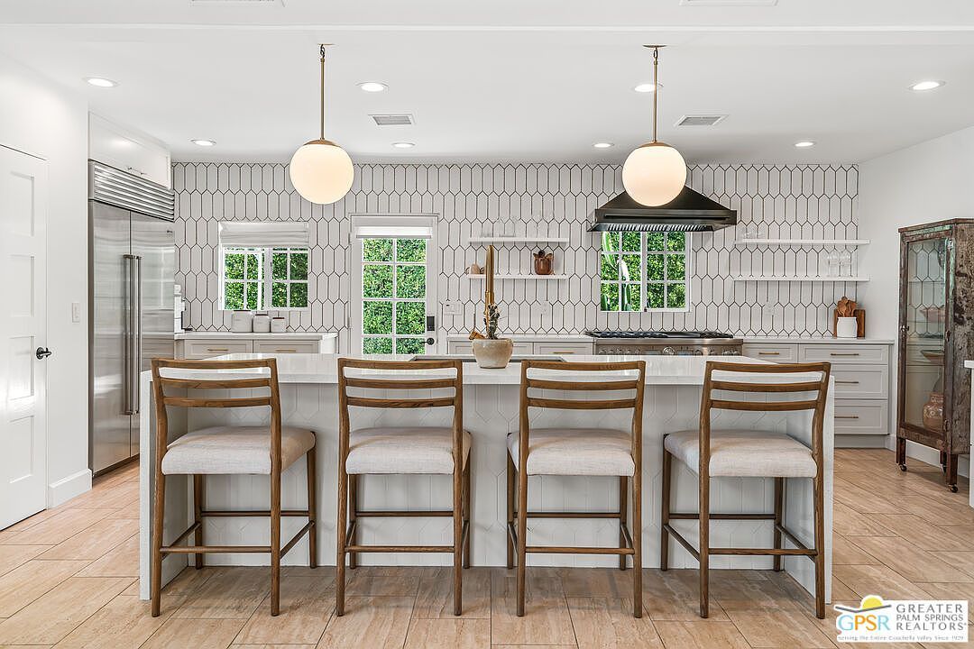 418 E Via Colusa Palm Springs, CA 92262 - Thumbnail 4